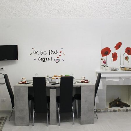 Апартаменты A Casa Di Fede Дольчеаккуа Экстерьер фото